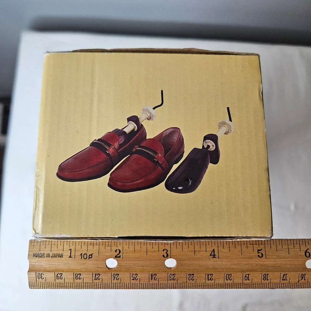 Comfy Puppy Cedar Two Way Shoe Stretcher Pair Women Size 9-11 with 8 Relief Pods